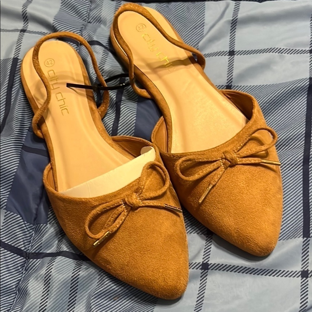 NEW City Chic Brown Women's Flats size 42  wide